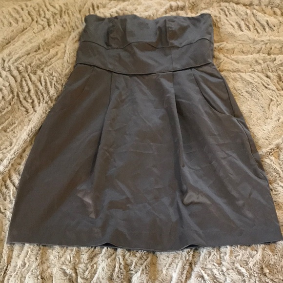 Forever 21 Dresses & Skirts - Grey satin strapless dress